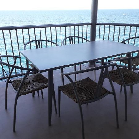 Jacuzzi & Sauna Apartment ! Salou Bagian luar foto