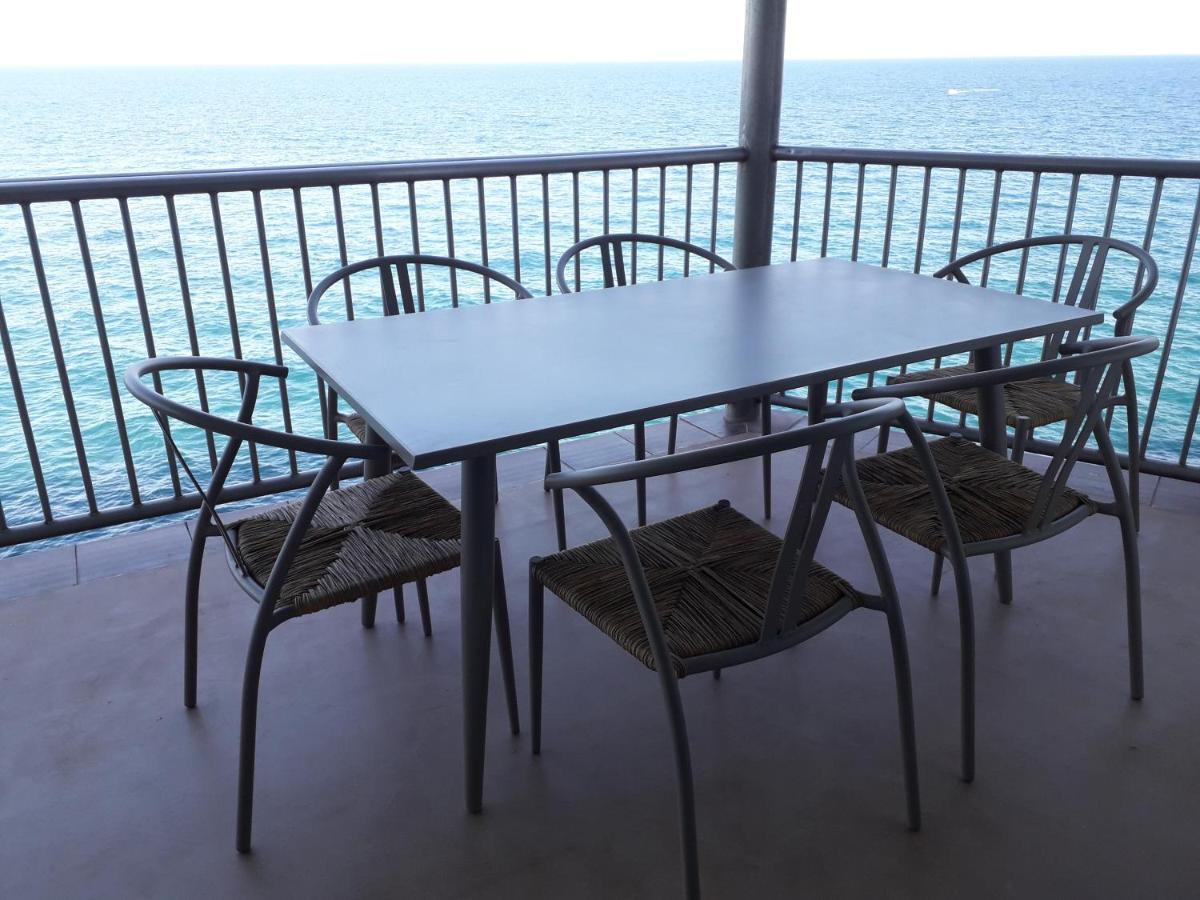 Jacuzzi & Sauna Apartment ! Salou Bagian luar foto