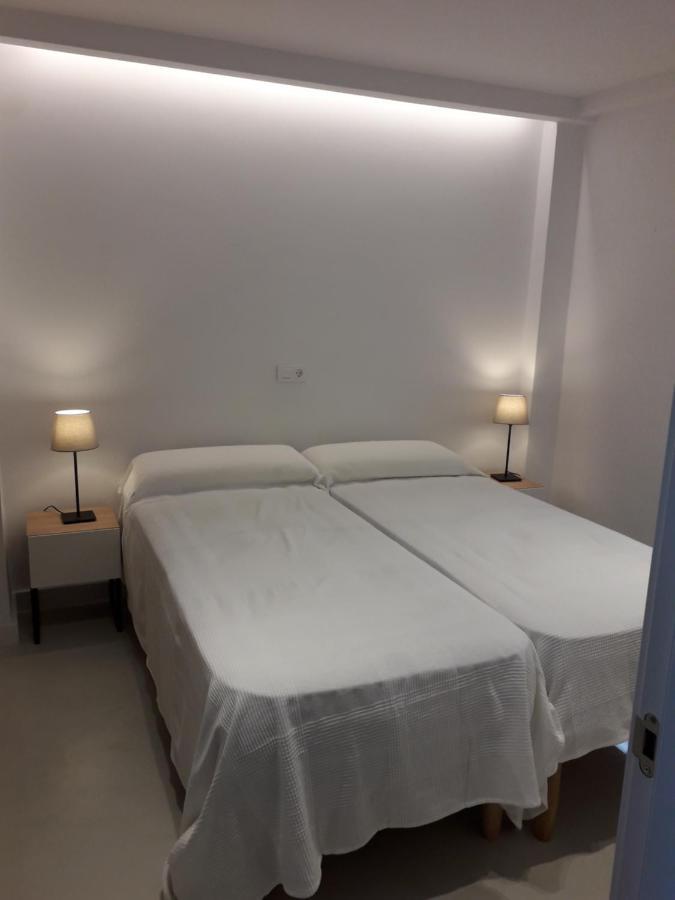 Jacuzzi & Sauna Apartment ! Salou Bagian luar foto