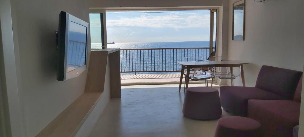 Jacuzzi & Sauna Apartment ! Salou Bagian luar foto